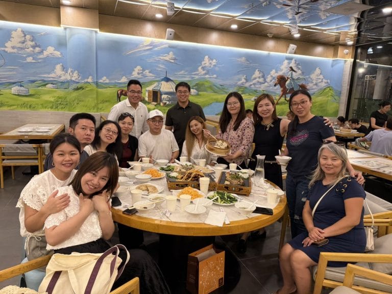 2026年洛杉矶校友会聚餐合影